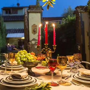 La Dimora Dei Conti, Indulge In A Country With Jacuzzi Facing The Town! Villa